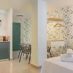 Apart-hotel Gulliver 4*