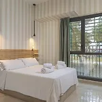 Apart-hotel Gulliver 4*