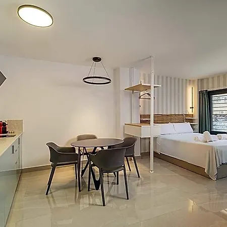Aparthotel Gulliver 4*