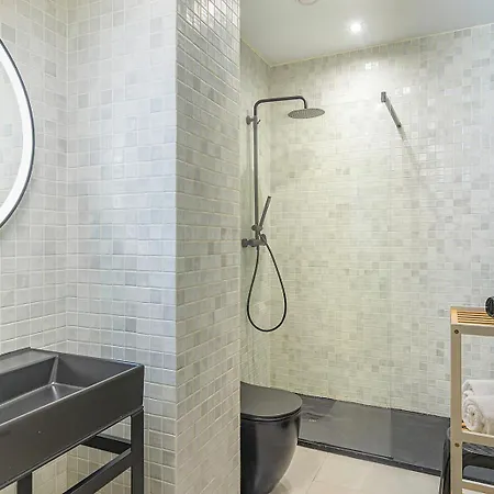 Gulliver Apartahotel 4*