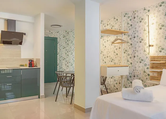 Aparthotel Gulliver 4*