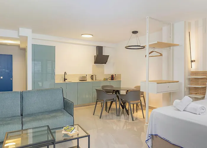 Aparthotel Gulliver 4*